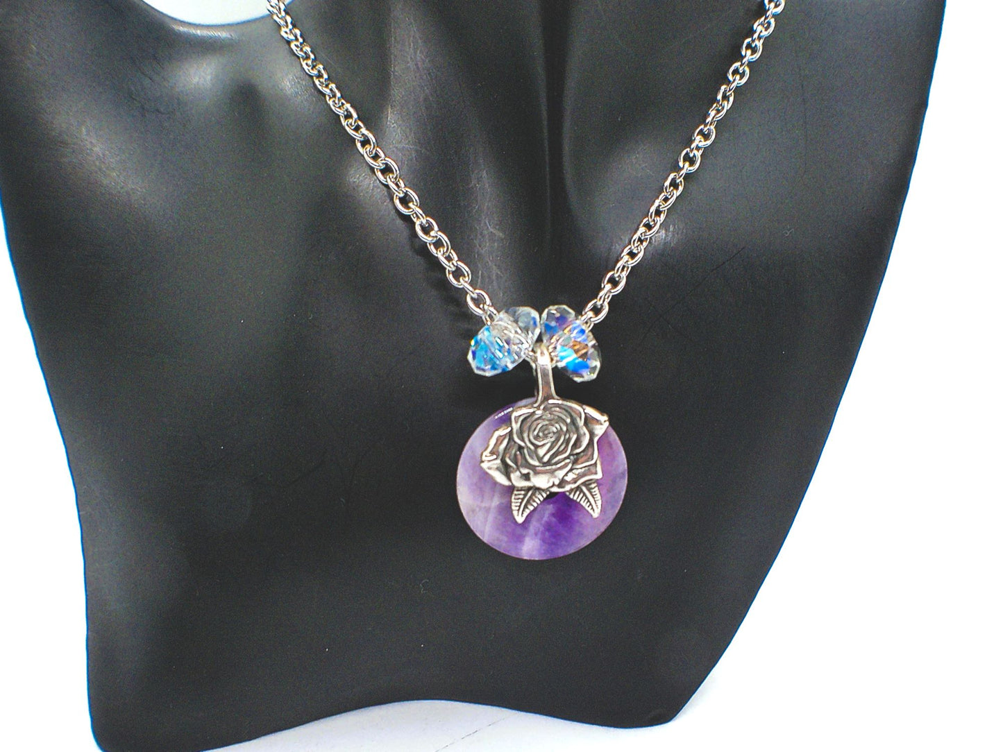 https://www.artistryjewelry.net/products/silver-tears-necklace-set