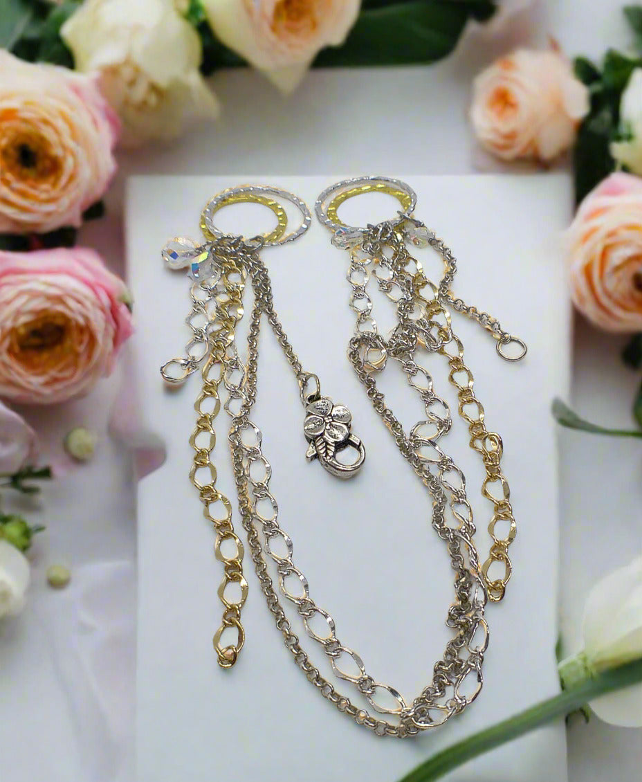 https://www.artistryjewelry.net/products/strands-of-silver-necklace