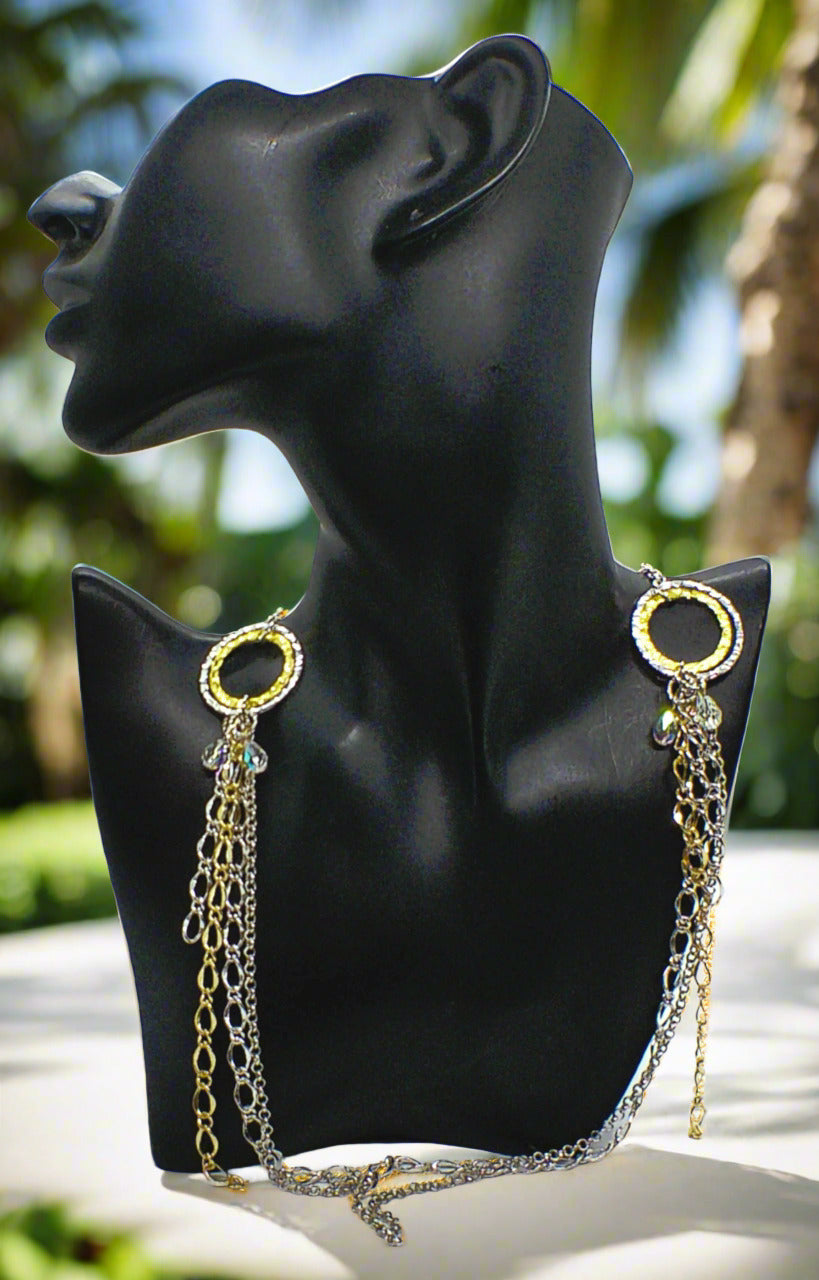 https://www.artistryjewelry.net/products/strands-of-silver-necklace
