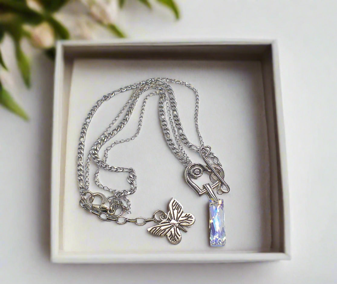 https://www.artistryjewelry.net/products/a-heart-for-you-necklace