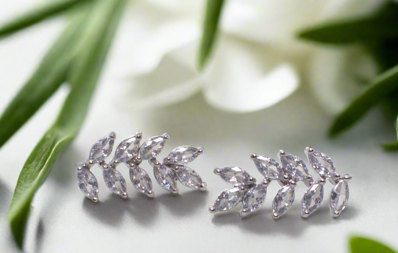 Exquisite Silver Cubic Zirconia Leaf Drop Earrings