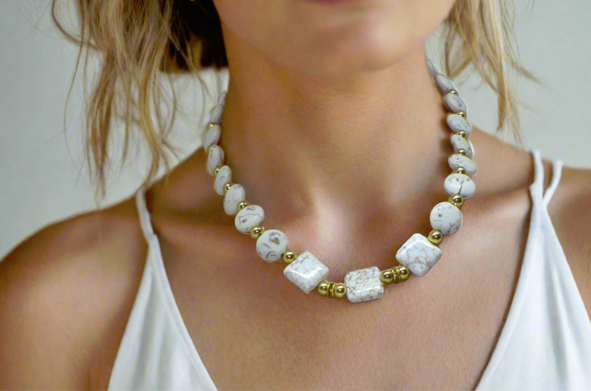 Enticing White Magnesite and Gold Beaded Necklace Set
