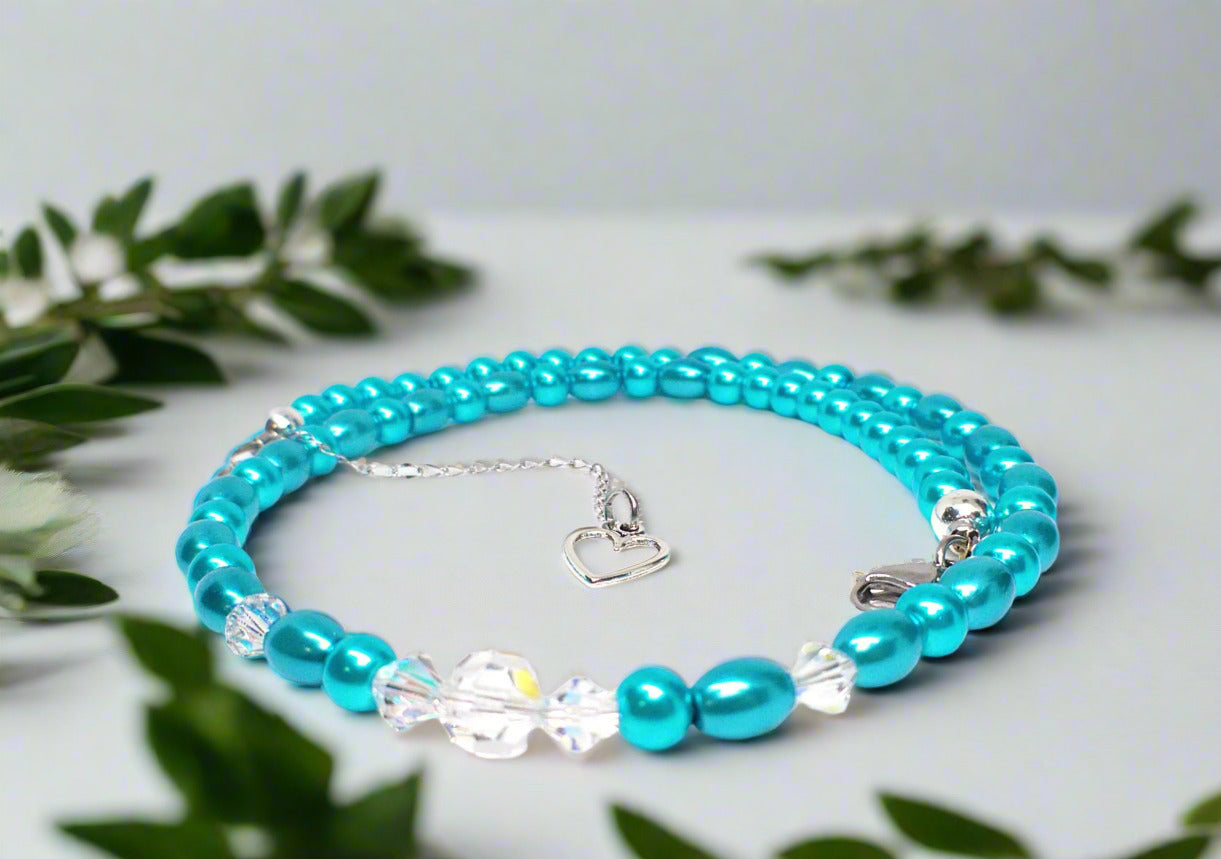 Gorgeous Turquoise, Crystal and Silver Necklace