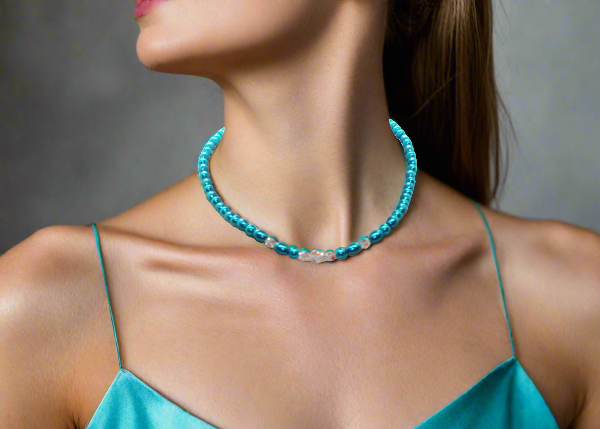 Gorgeous Turquoise, Crystal and Silver Necklace