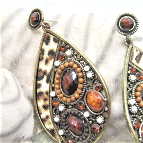 https://www.artistryjewelry.net/products/animal-style