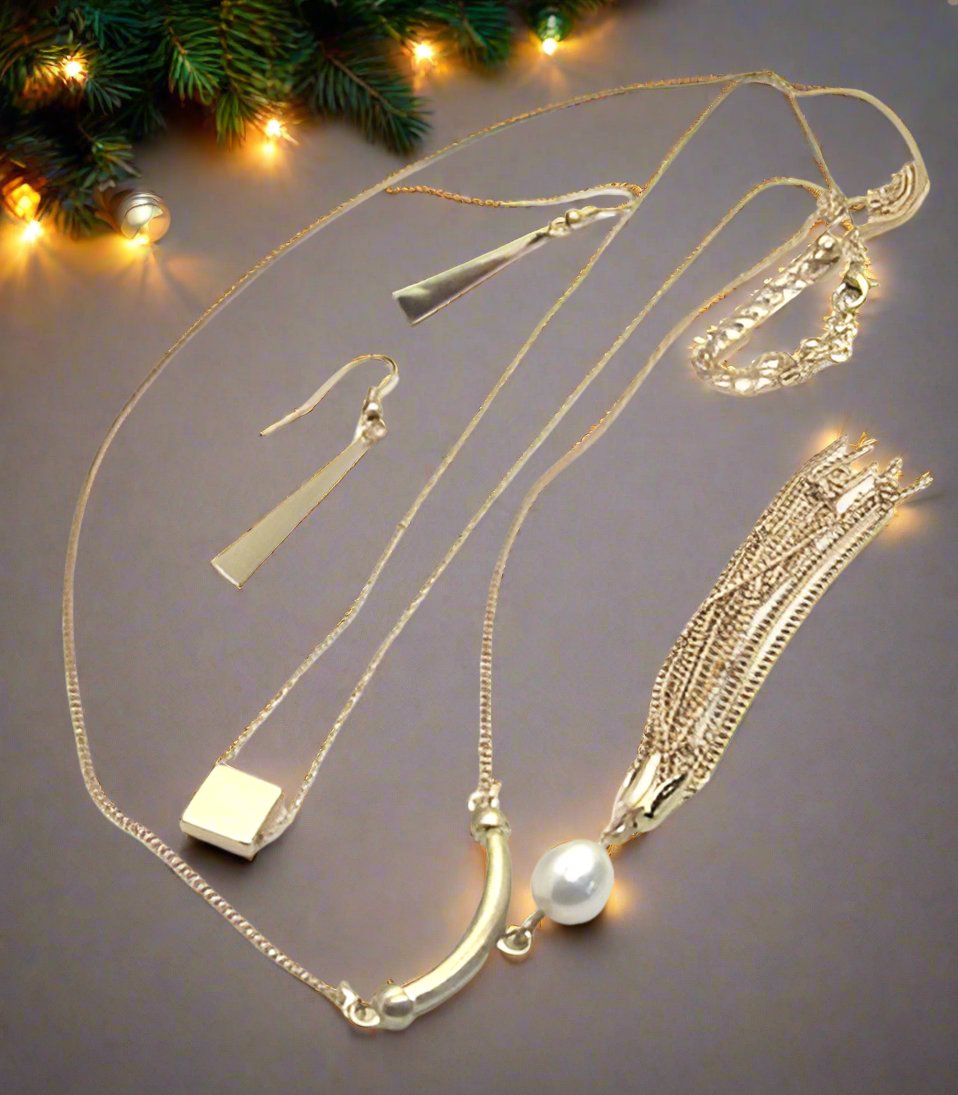 https://www.artistryjewelry.net/products/metal-tassel-drop-necklace-set