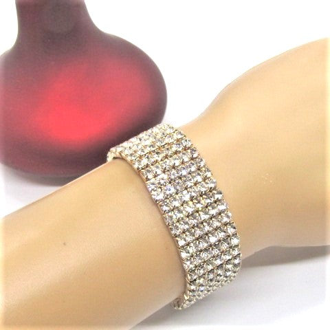 https://www.artistryjewelry.net/products/stunning-gold-rhinestone-bracelet