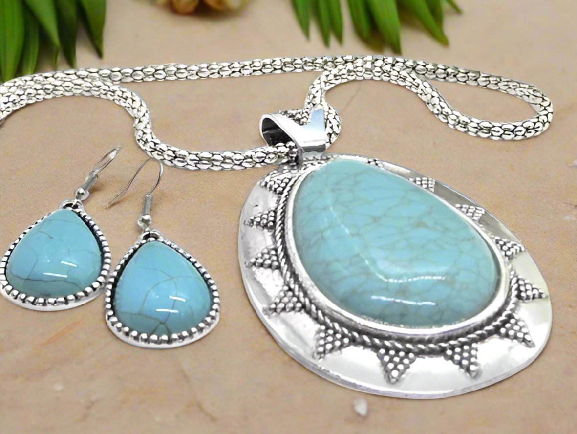 https://www.artistryjewelry.net/products/marvelous-teardrop-turquoise-necklace-set