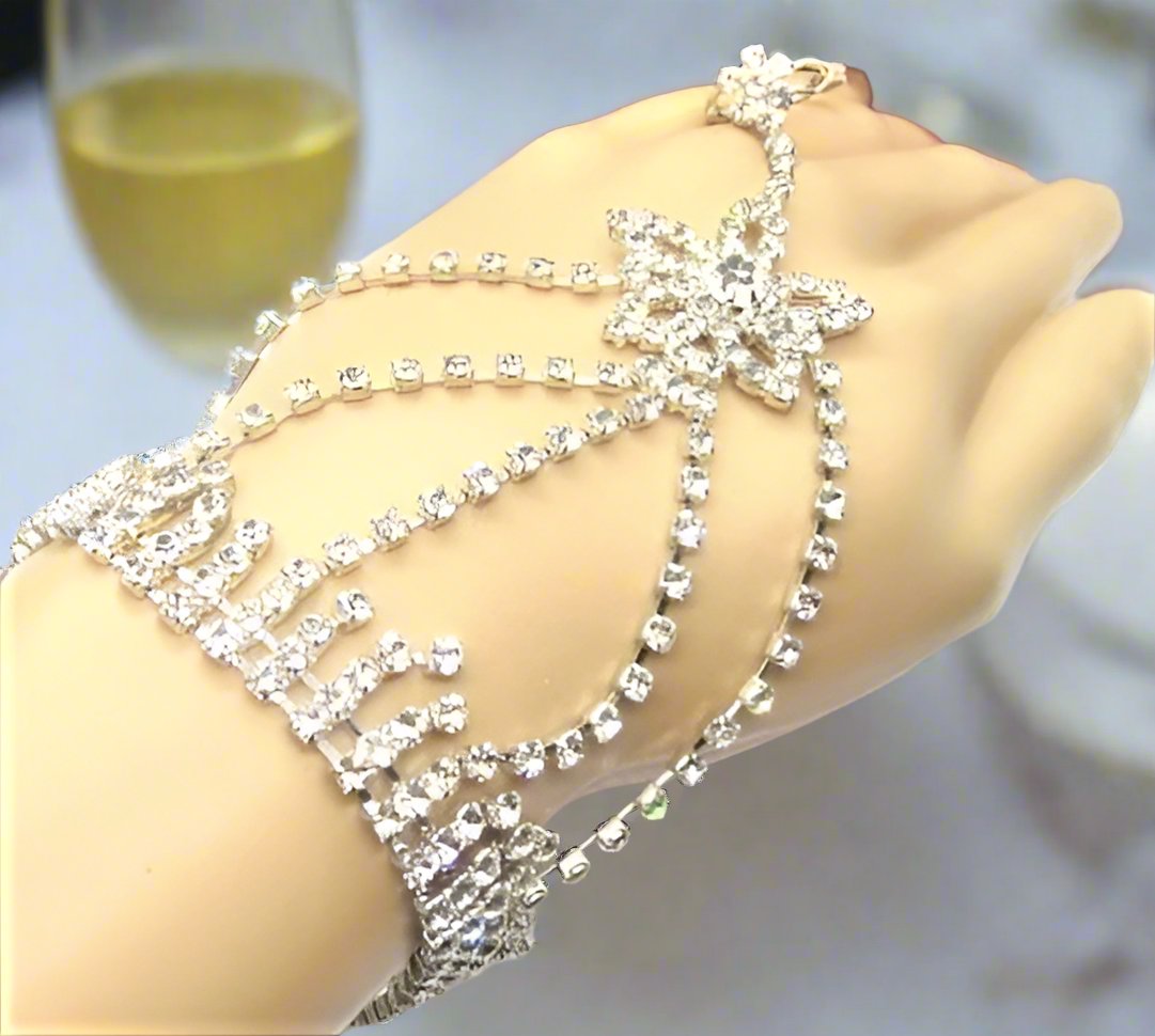 https://www.artistryjewelry.net/products/rhinestones-for-the-wrist-and-finger-bracelet