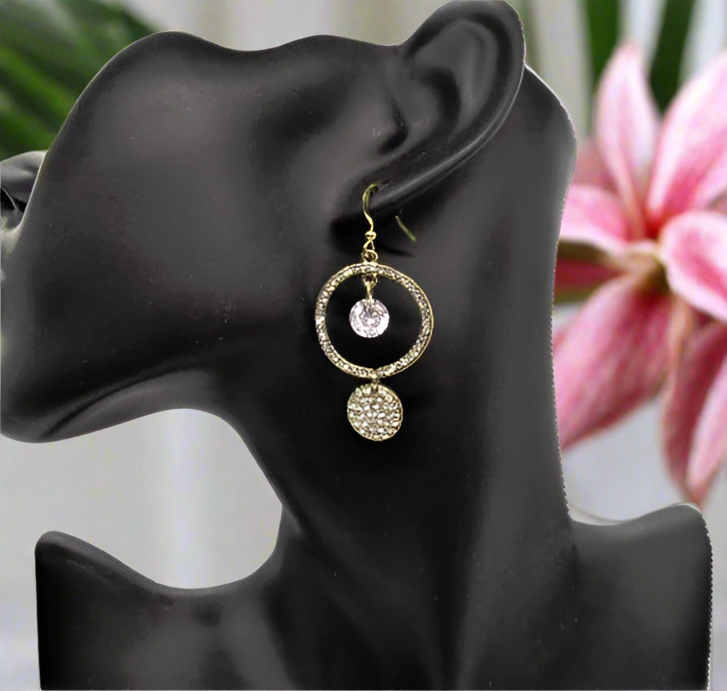 https://www.artistryjewelry.net/products/circular-rhinestone-earrings