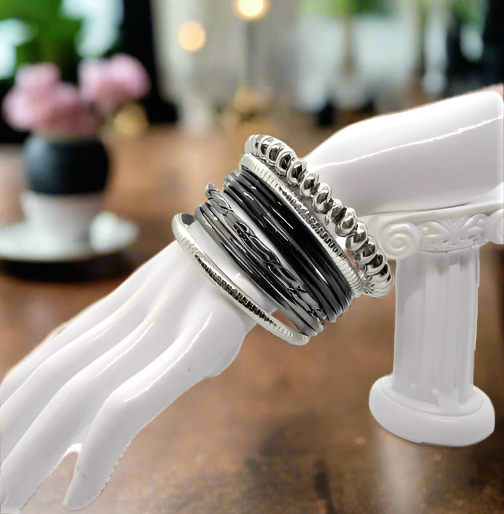 https://www.artistryjewelry.net/products/silver-and-black-bangle-bracelet