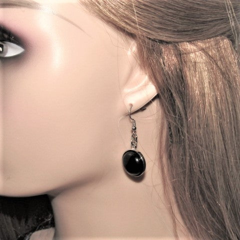 https://www.artistryjewelry.net/products/black-natural-stone-drop-earring