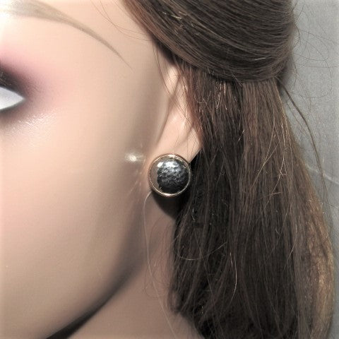 https://www.artistryjewelry.net/products/hammered-earrings