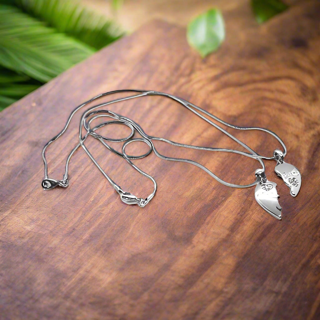 https://www.artistryjewelry.net/products/best-friends-forever-dual-necklace-a-and-c-copy