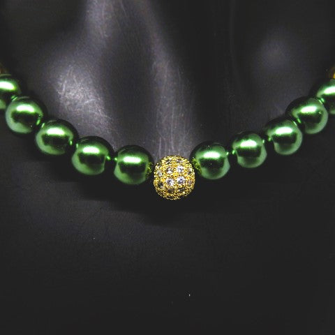 https://www.artistryjewelry.net/products/stunning-olive-green-and-hematite-necklace