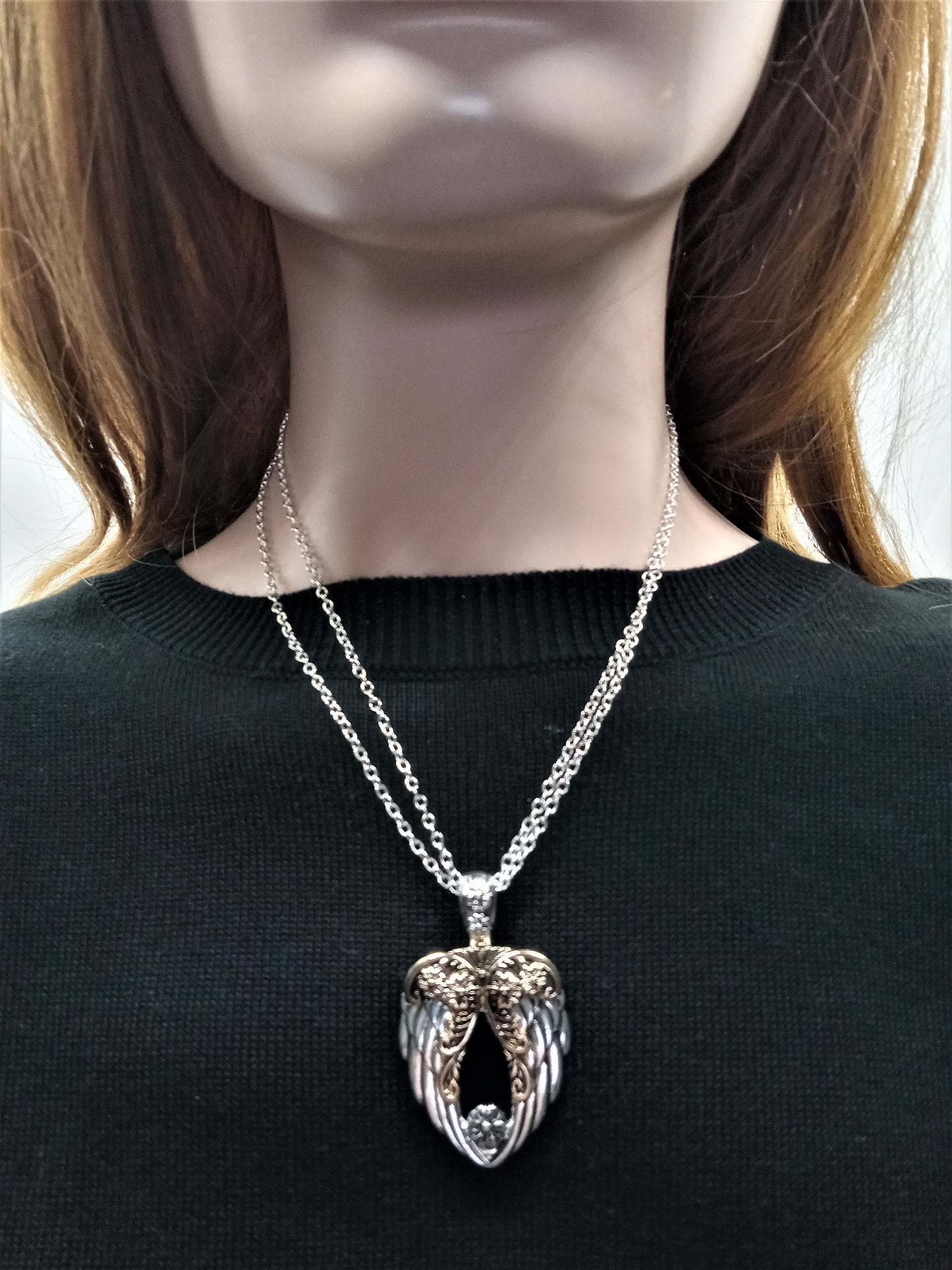 https://www.artistryjewelry.net/products/lovely-religious-inspiration-pendant-necklace