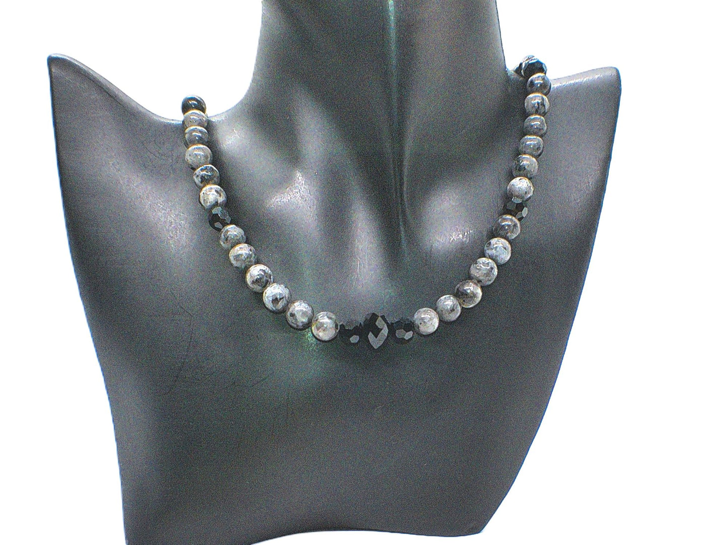 https://www.artistryjewelry.net/products/gorgeous-black-labs-collar-necklace