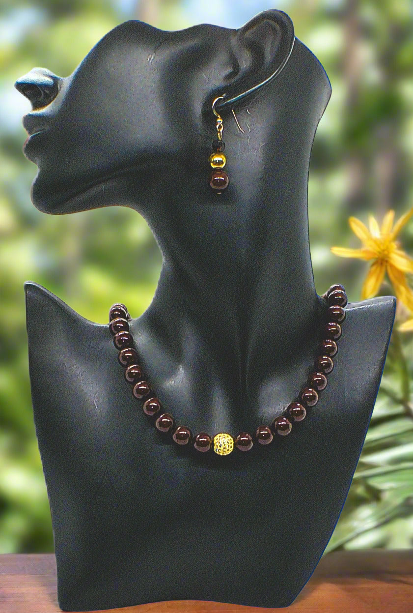 https://www.artistryjewelry.net/products/beautiful-brown-pearls-necklace-set