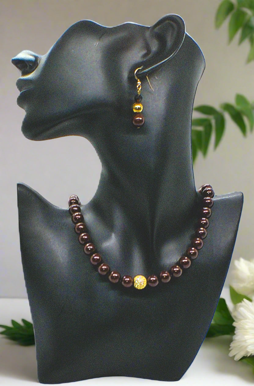 https://www.artistryjewelry.net/products/beautiful-brown-pearls-necklace-set