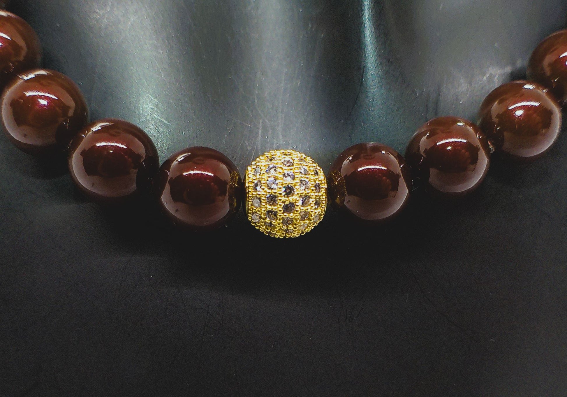 https://www.artistryjewelry.net/products/beautiful-brown-pearls-necklace-set