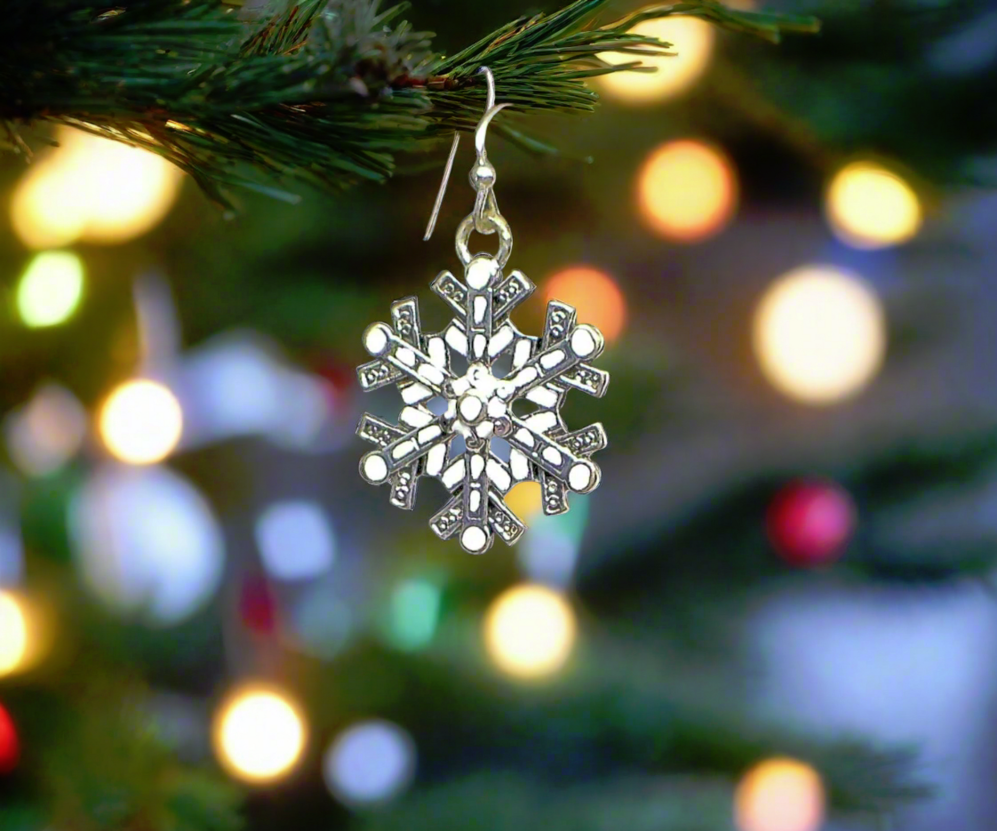 https://www.artistryjewelry.net/products/beautiful-soft-white-snowflake-earrings