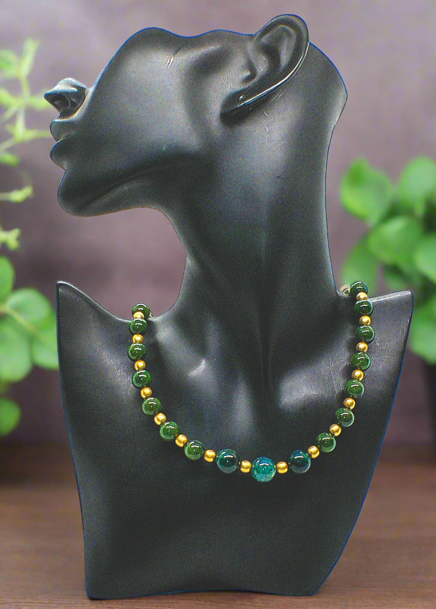 https://www.artistryjewelry.net/products/beautiful-evergreen-delight-necklace