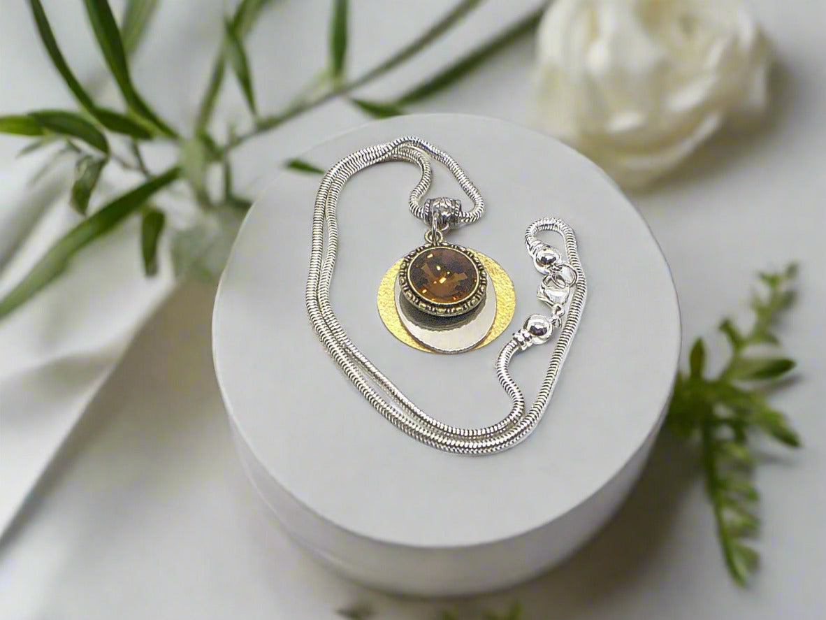 https://www.artistryjewelry.net/products/never-give-up-necklace