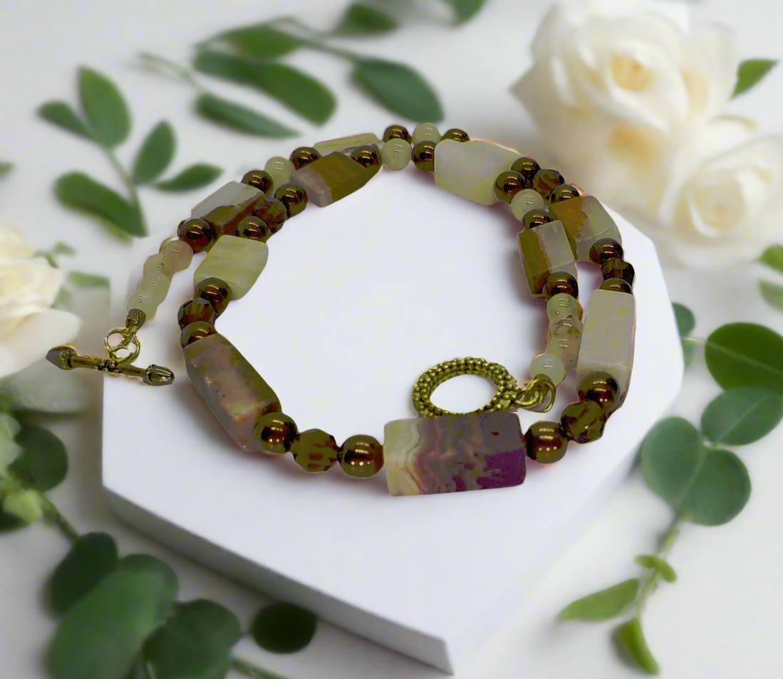https://www.artistryjewelry.net/products/italian-queen-2-necklace