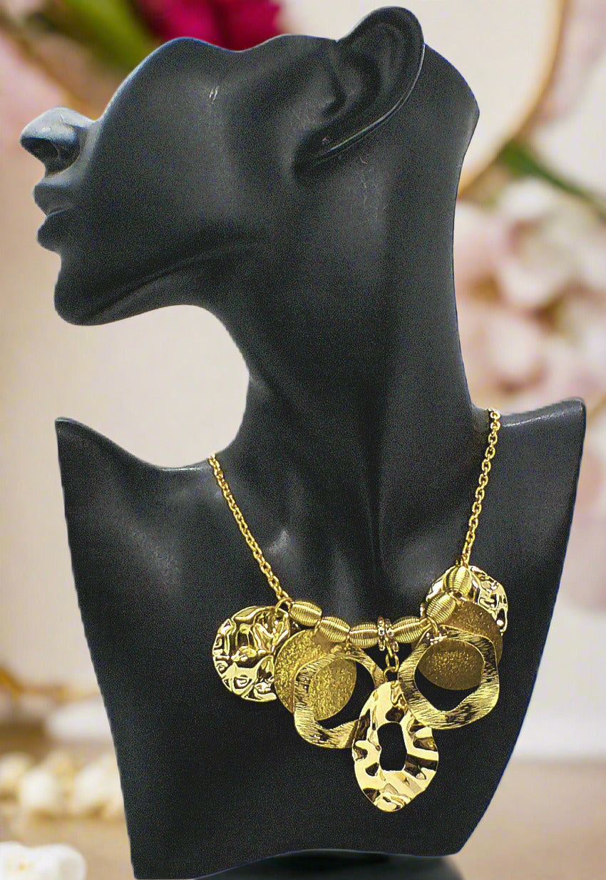 https://www.artistryjewelry.net/products/beautiful-circles-of-gold-necklace