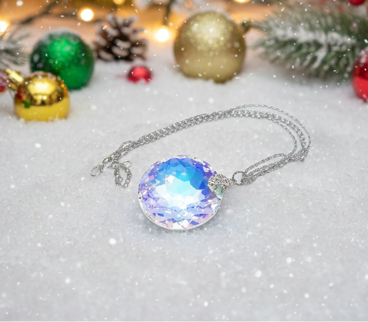 Beautiful Crystal Choker