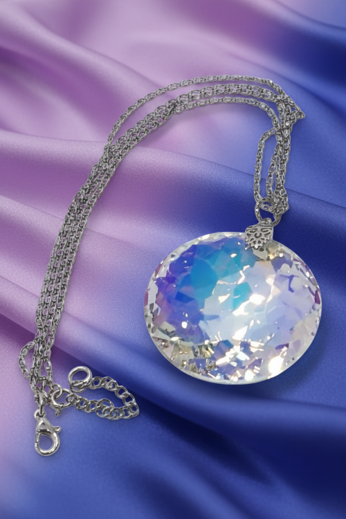 Beautiful Crystal Choker