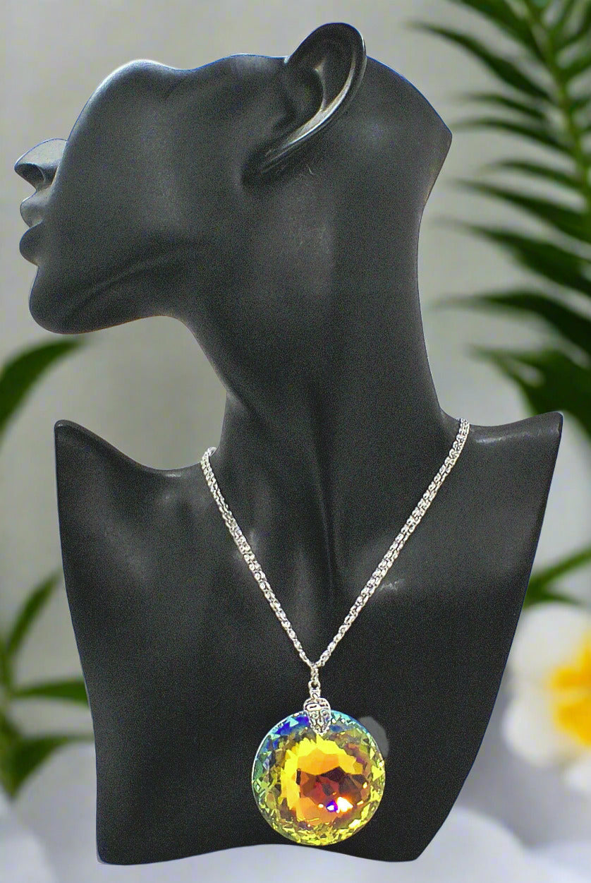 Go To:  https://www.artistryjewelry.net/products/beautiful-crystal-choker