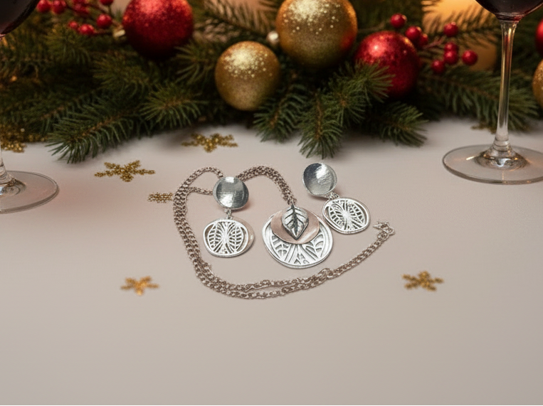 Charming Silver Leaves and Copper Discs, Copper Chain Necklace Set  One-of-a-Kind-handcrafted by Artistry Jewelry