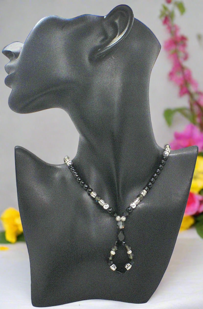https://www.artistryjewelry.net/products/midnight-sparkle