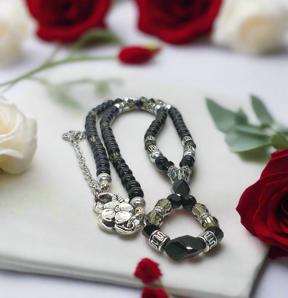 https://www.artistryjewelry.net/products/midnight-sparkle