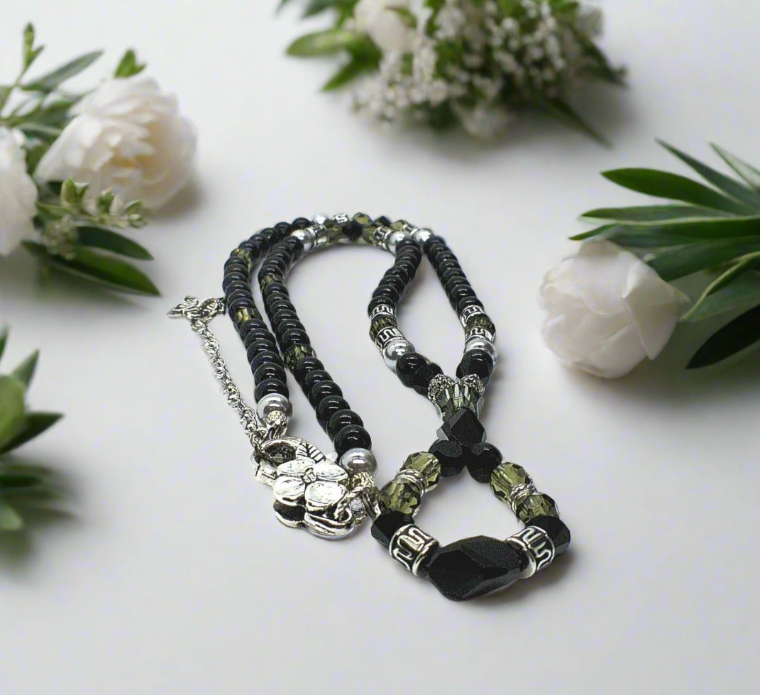 https://www.artistryjewelry.net/products/midnight-sparkle