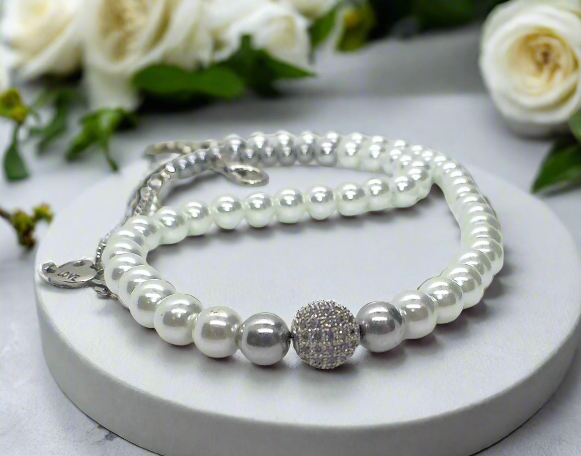 https://www.artistryjewelry.net/products/snow-beauty