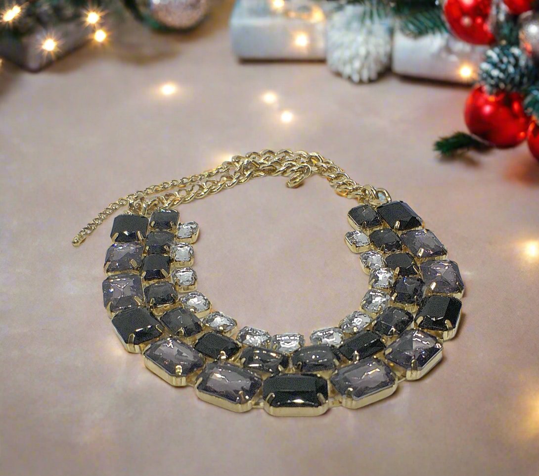 https://www.artistryjewelry.net/products/exquisite-black-diamond-and-gold-necklace