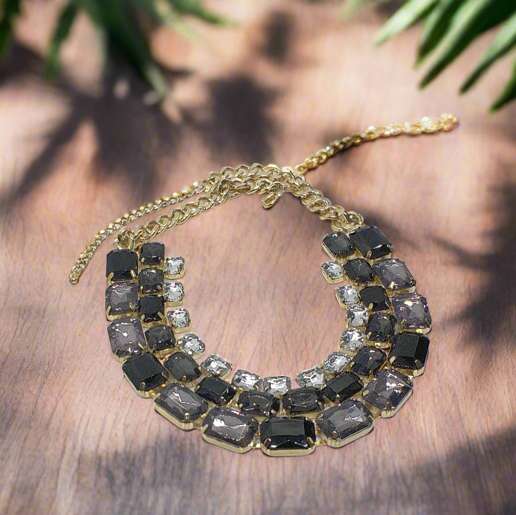 https://www.artistryjewelry.net/products/exquisite-black-diamond-and-gold-necklace