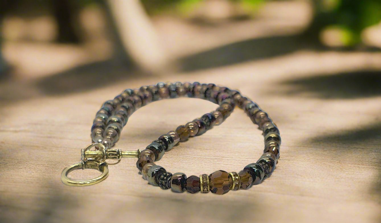 Go to: https://www.artistryjewelry.net/products/amazing-chocolate-dreams-necklace