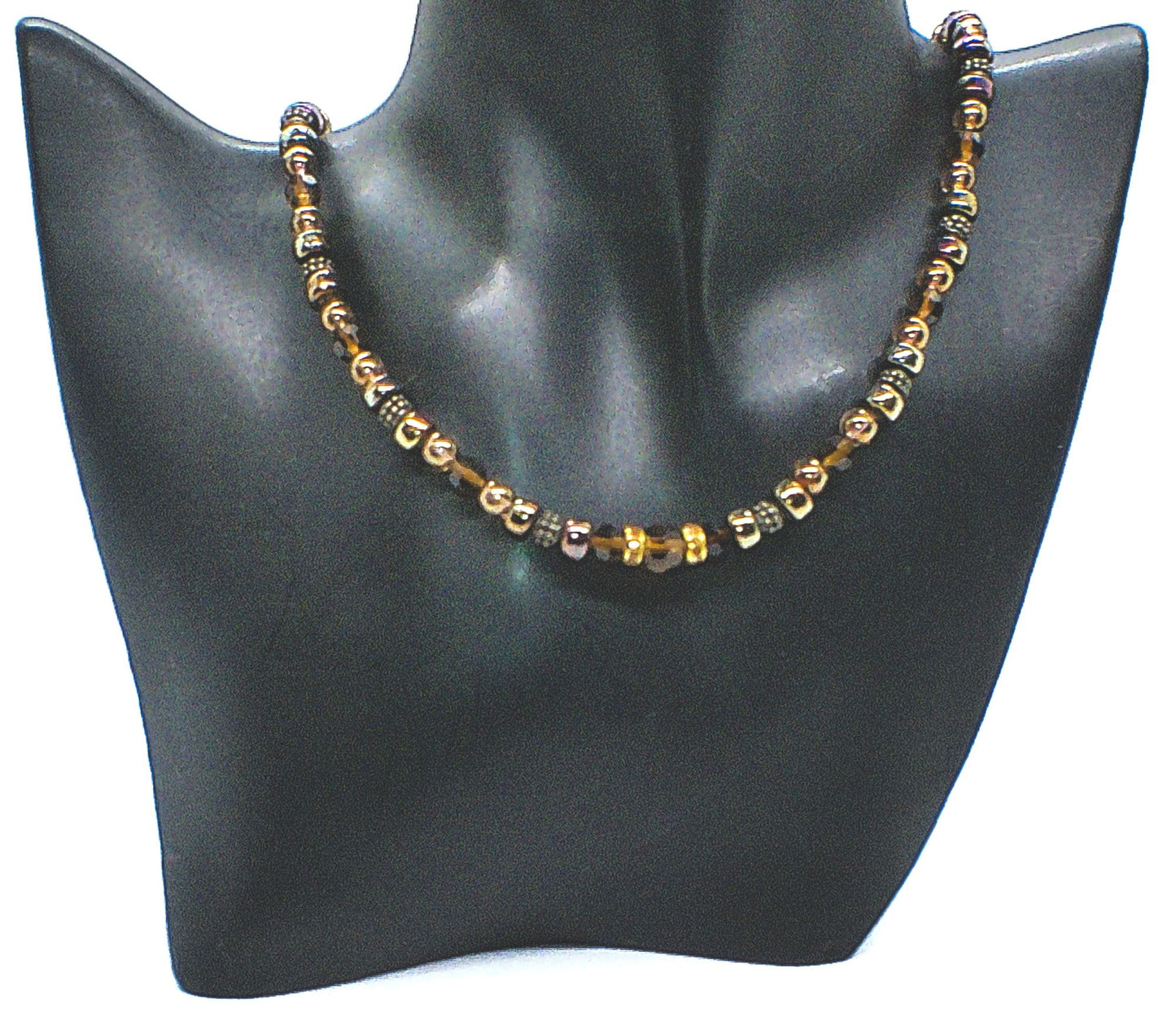 https://www.artistryjewelry.net/products/amazing-chocolate-dreams-necklace