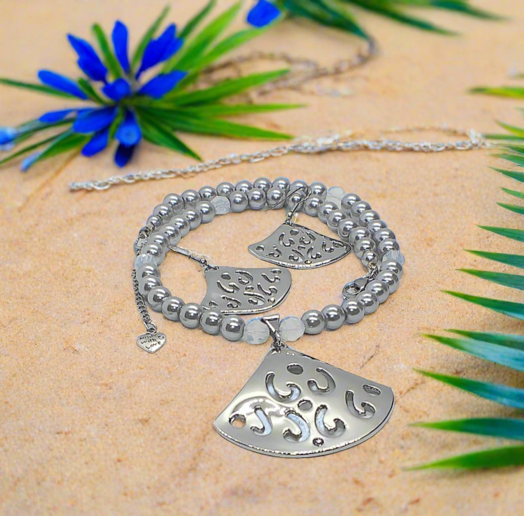 Go To: https://www.artistryjewelry.net/products/silver-beauty-necklace-set