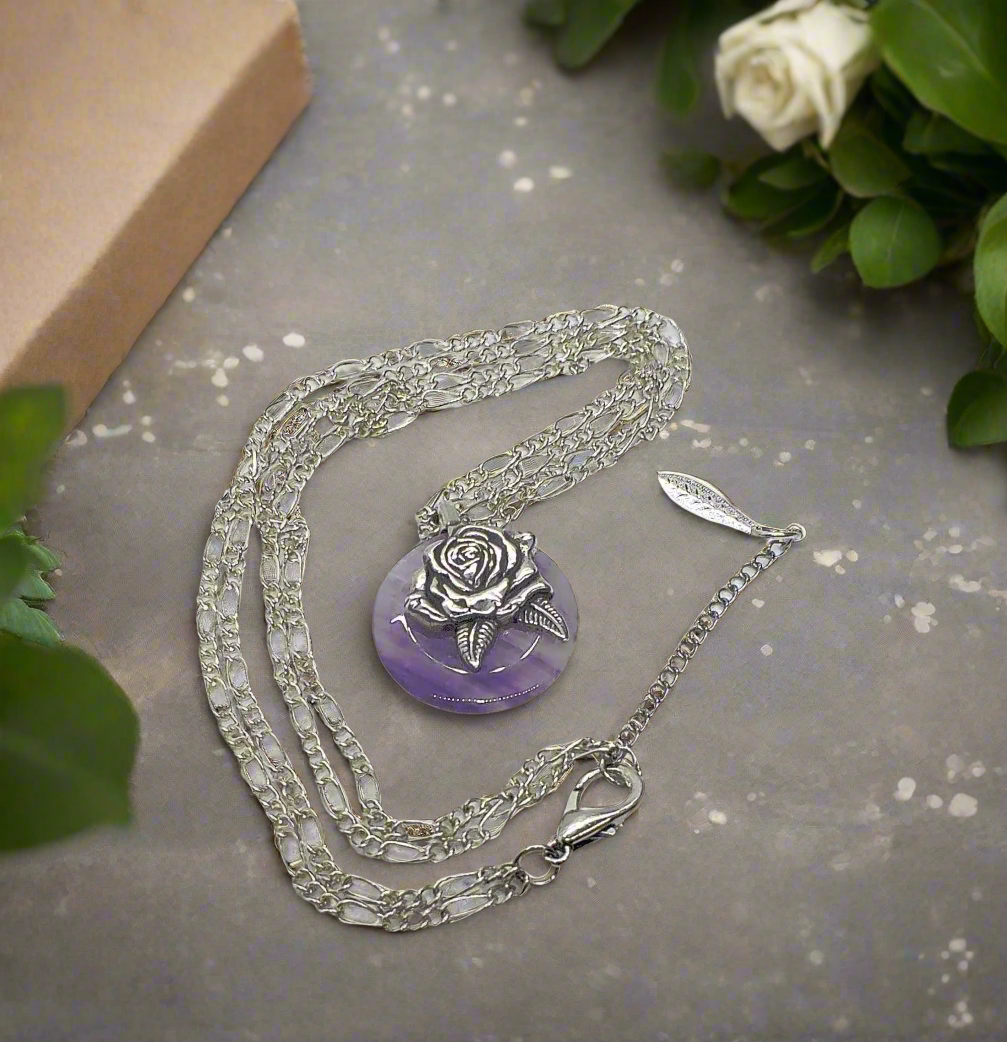 https://www.artistryjewelry.net/products/shimmering-gold-silver-forever-necklace-set