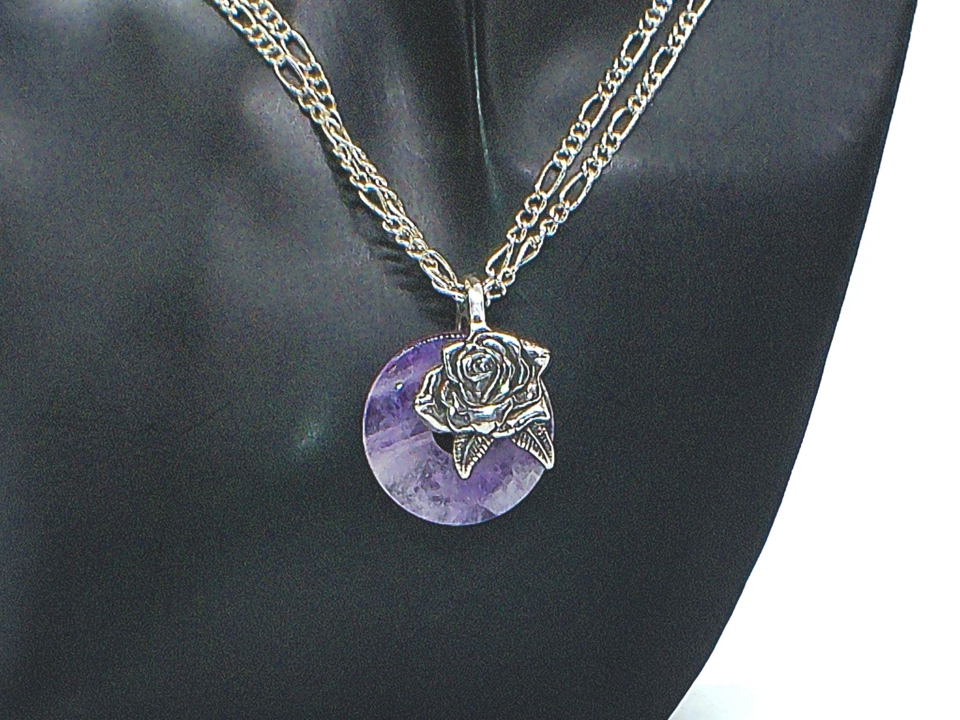 https://www.artistryjewelry.net/products/shimmering-gold-silver-forever-necklace-set