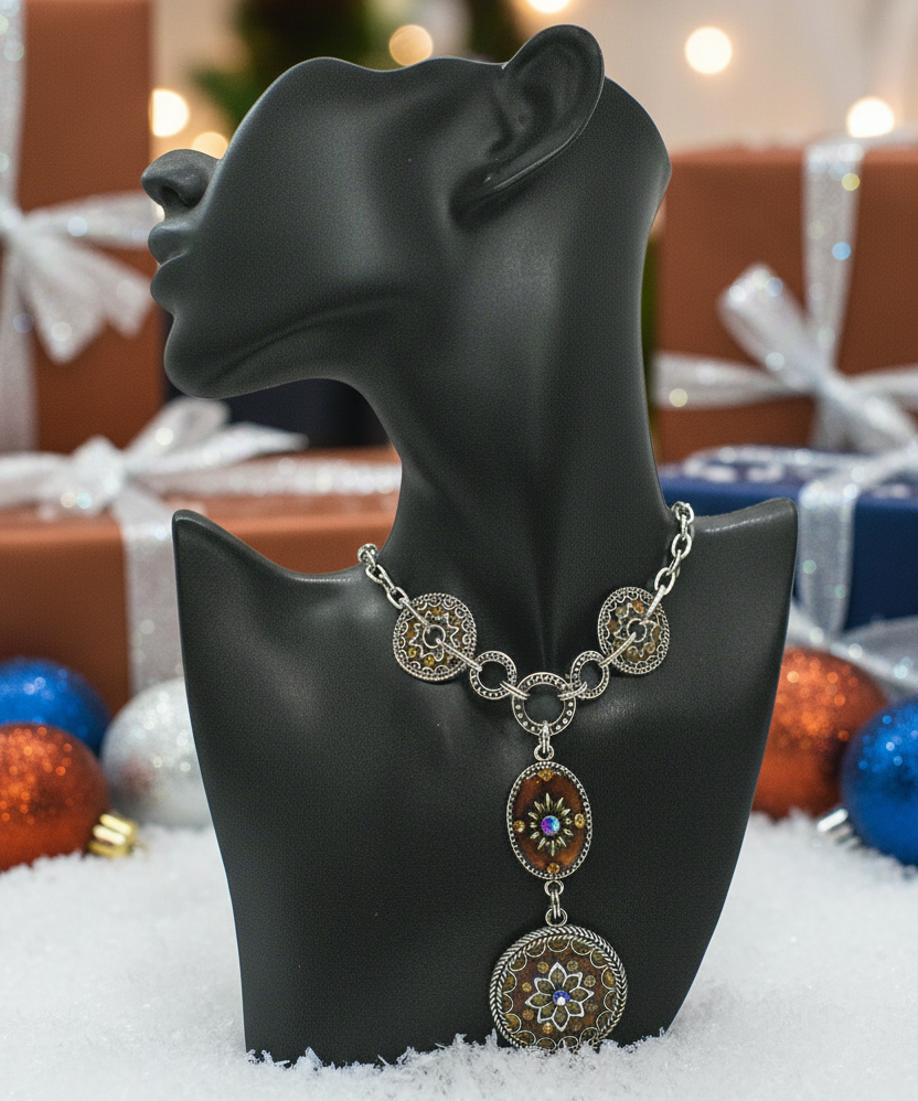 Lovely Chain and Disc Necklace