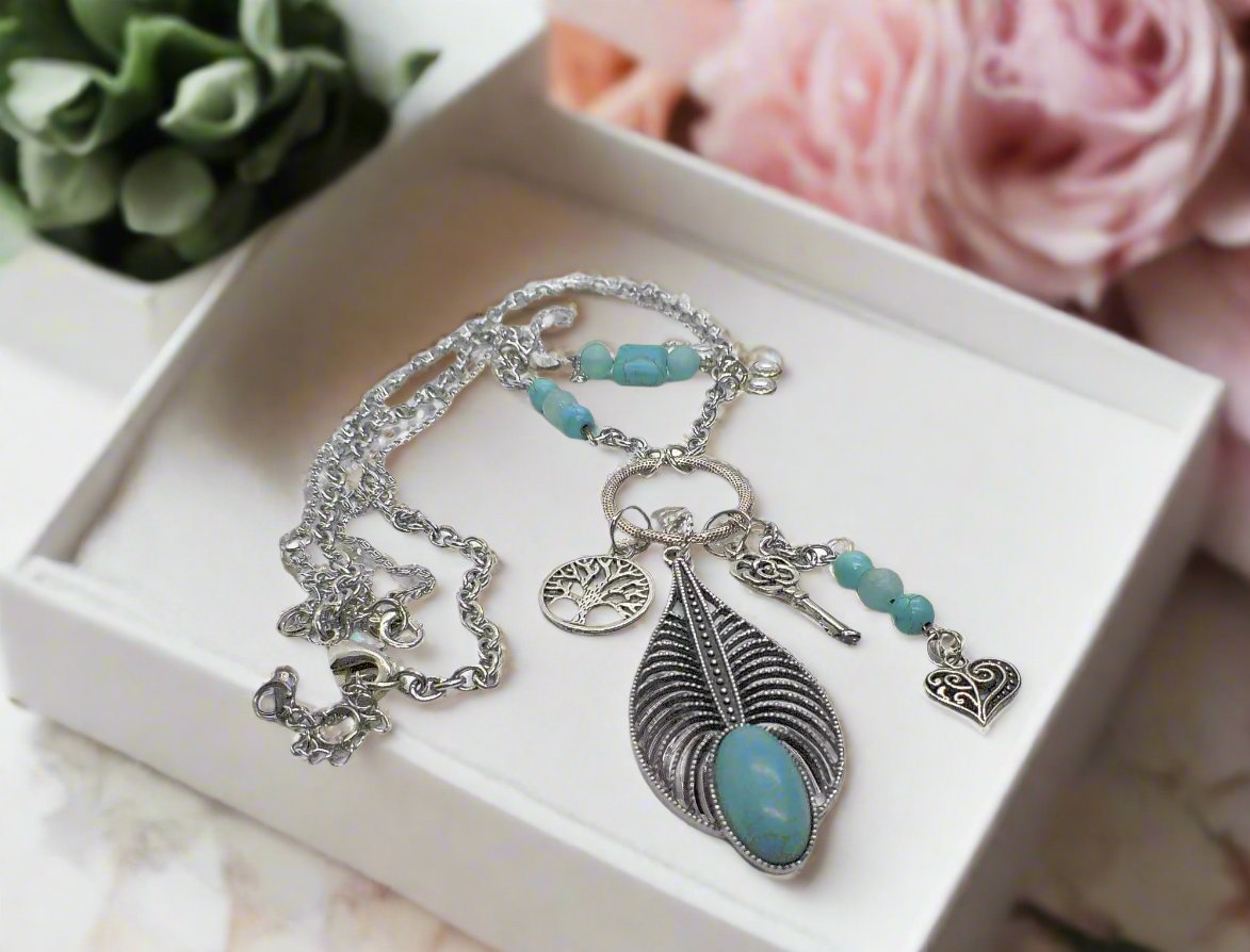 https://www.artistryjewelry.net/products/stunning-chain-and-turquoise