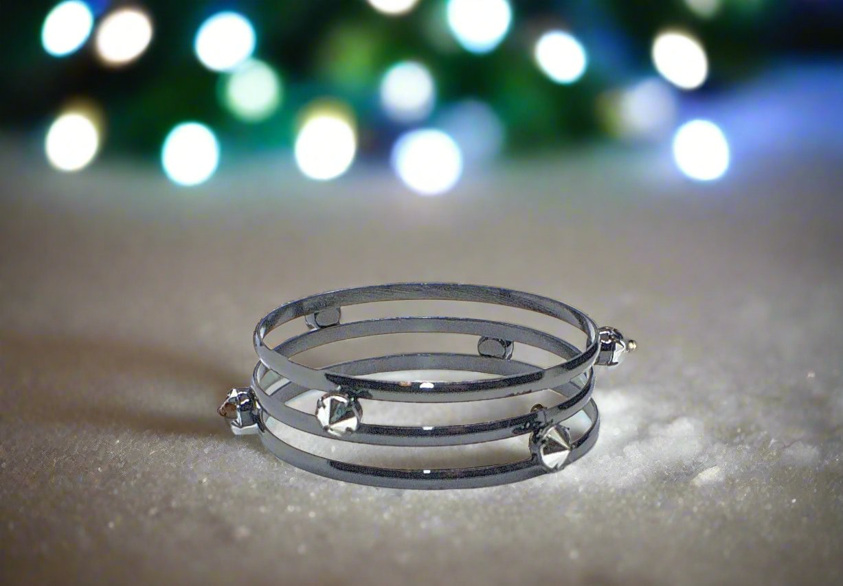 https://www.artistryjewelry.net/products/exciting-triple-bangle-spike-bracelet