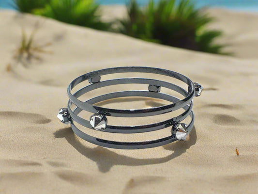 https://www.artistryjewelry.net/products/exciting-triple-bangle-spike-bracelet