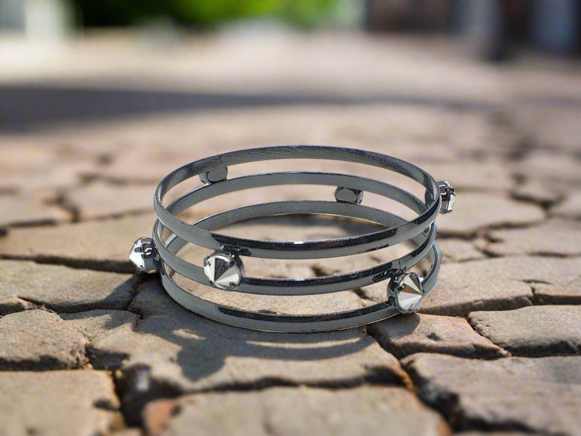 https://www.artistryjewelry.net/products/exciting-triple-bangle-spike-bracelet