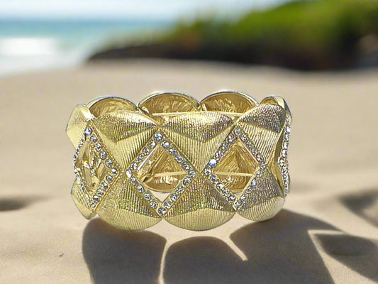 https://www.artistryjewelry.net/products/rhinestone-bracelet